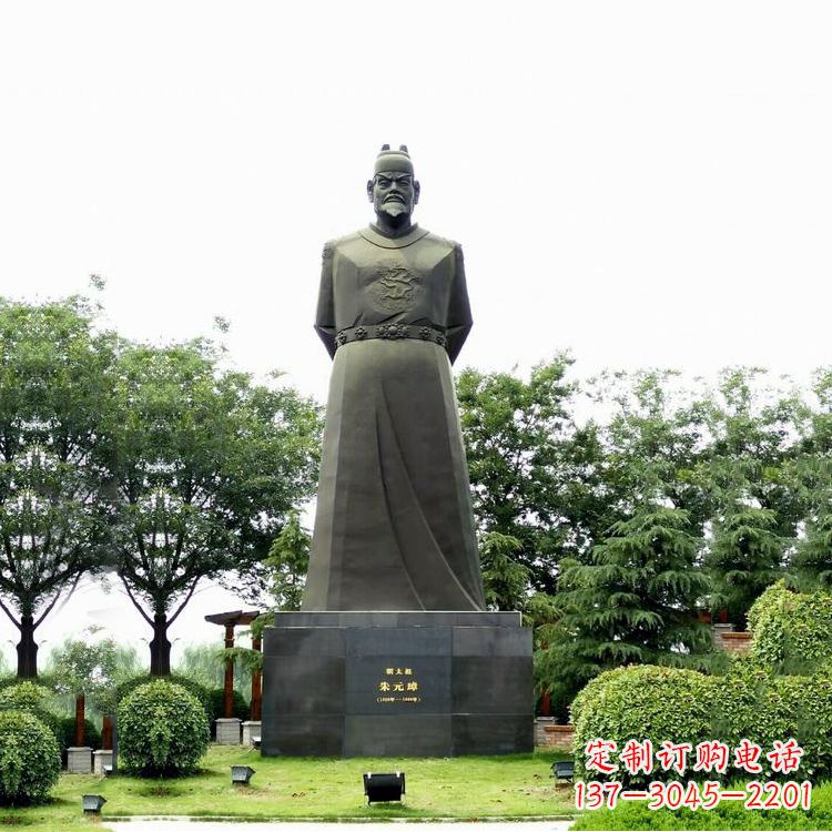 合肥“洪武之治”明太祖石雕塑像