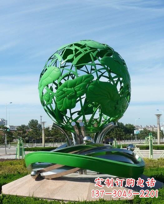 合肥荷叶穿梭的美丽雕塑
