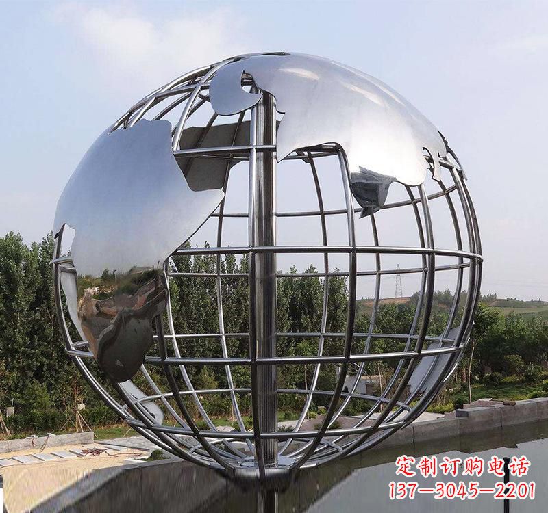 合肥不锈钢户外地球仪雕塑一件既美观又能提醒人们环保的艺术品