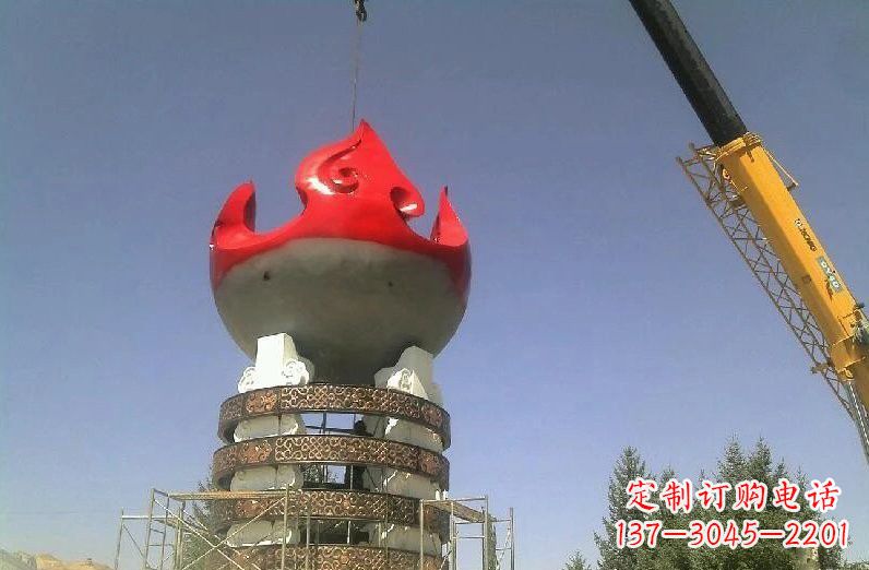 合肥不锈钢火炬雕塑象征着永恒的精神