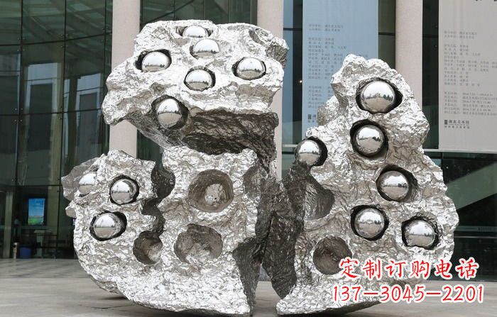 合肥不锈钢街边抽象莲蓬雕塑