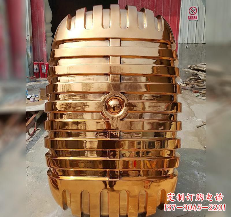 合肥不锈钢金话筒雕塑