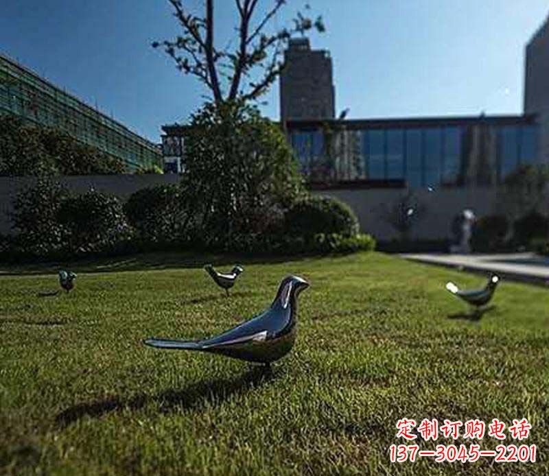 合肥不锈钢镜面鸽子雕塑象征和平与美丽