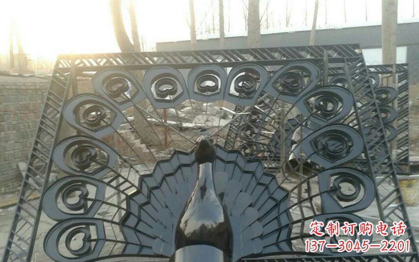 合肥不锈钢孔雀开屏景观雕塑