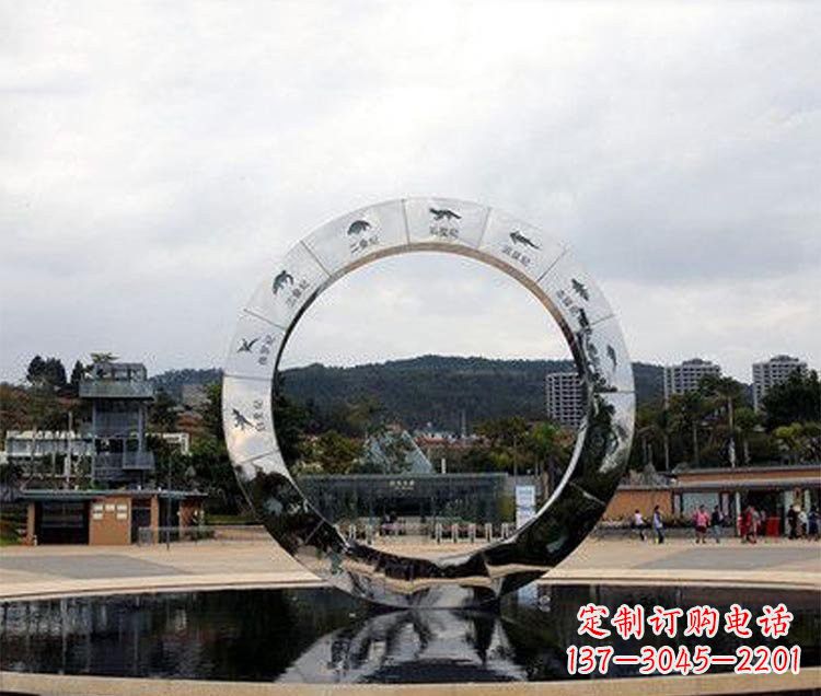合肥恐龙圆环雕塑让恐龙永久存在