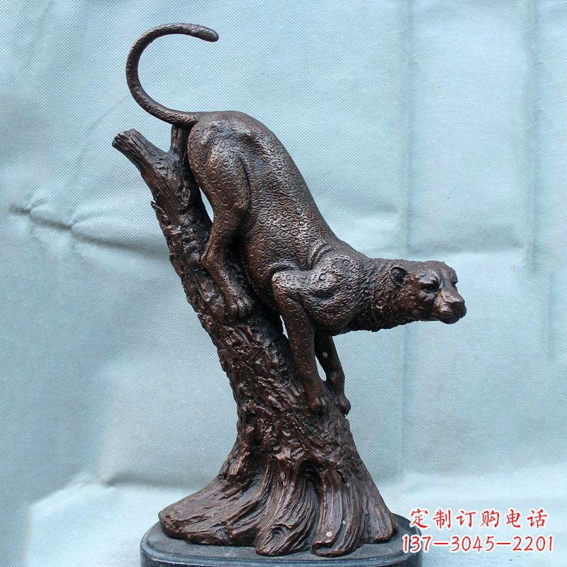 合肥不锈钢猎豹雕塑