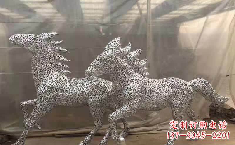 合肥不锈钢镂空奔跑马雕塑