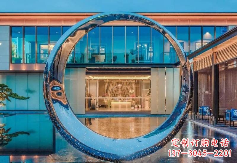 合肥不锈钢镂空灯光圆环雕塑
