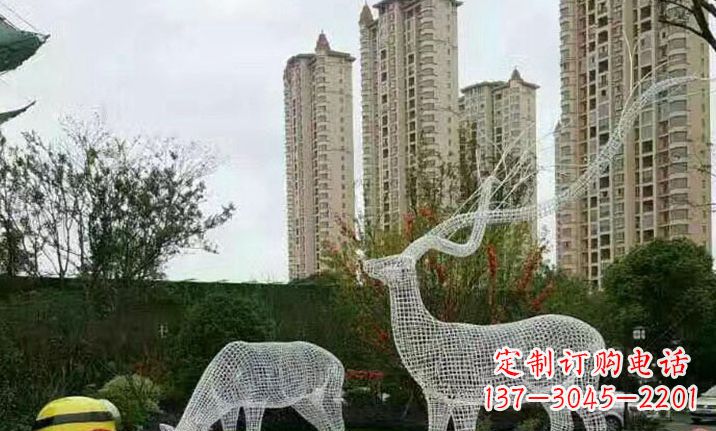 合肥不锈钢镂空鹿雕塑精美纯粹的艺术之作