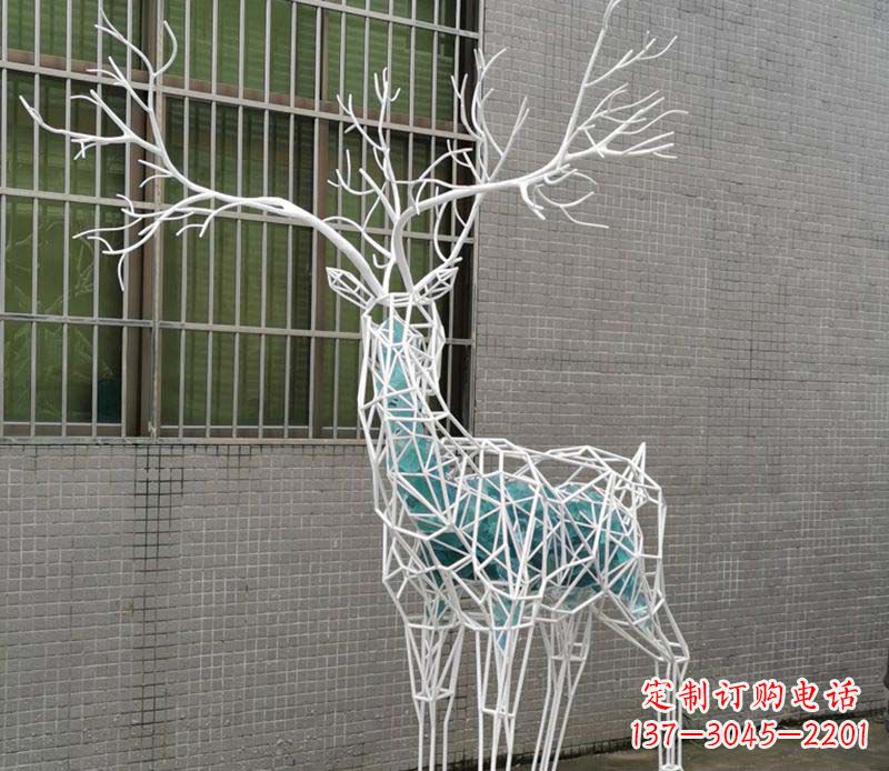 合肥不锈钢镂空梅花鹿雕塑——流动的美丽