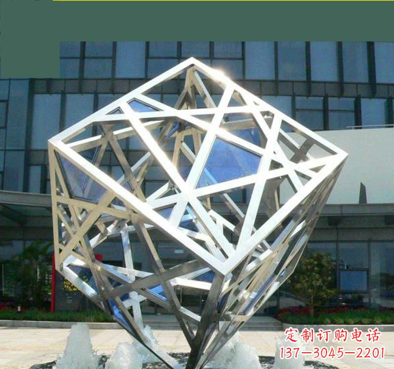 合肥不锈钢镂空魔方雕塑艺术与智慧的完美结合
