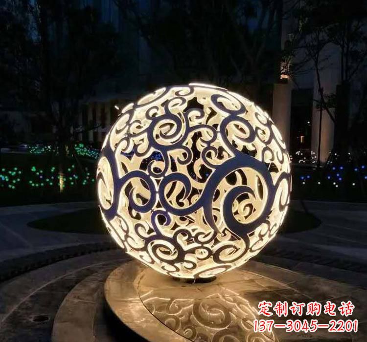 合肥不锈钢镂空球喷泉雕塑2
