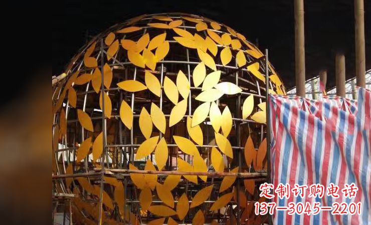 合肥不锈钢镂空树叶球景观雕塑
