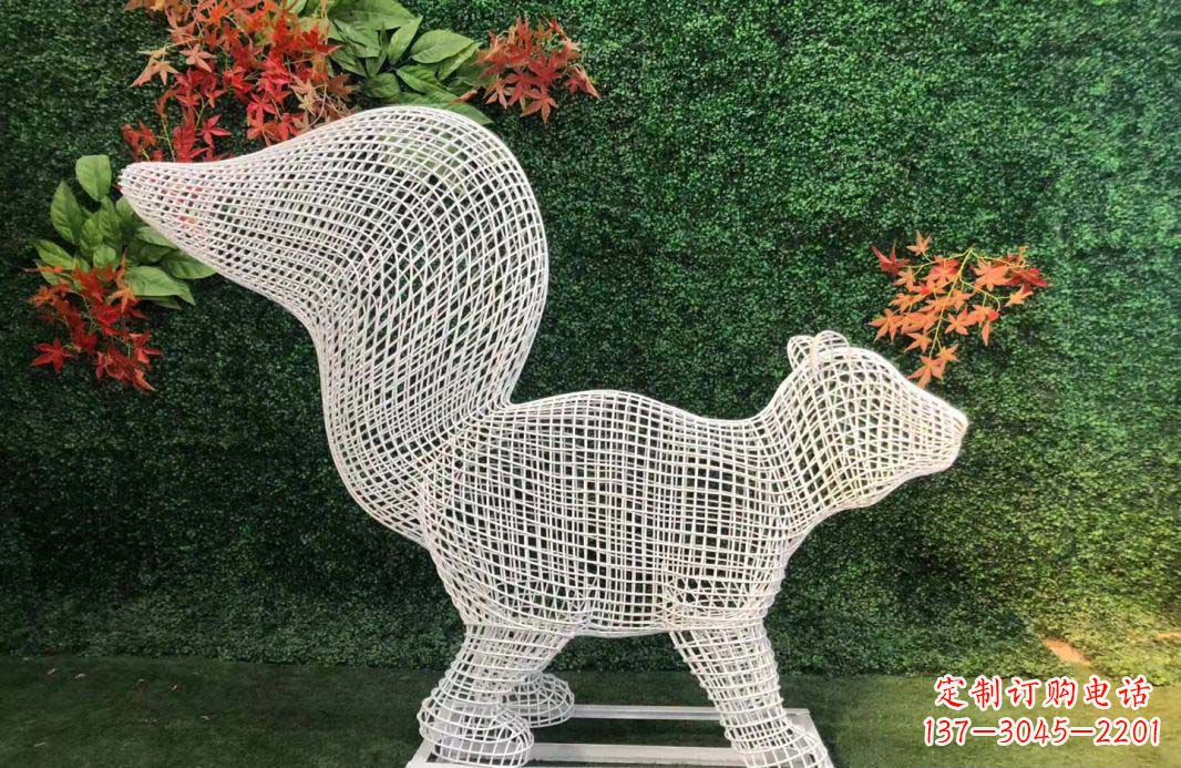 合肥不锈钢松鼠雕塑艺术与精美结合