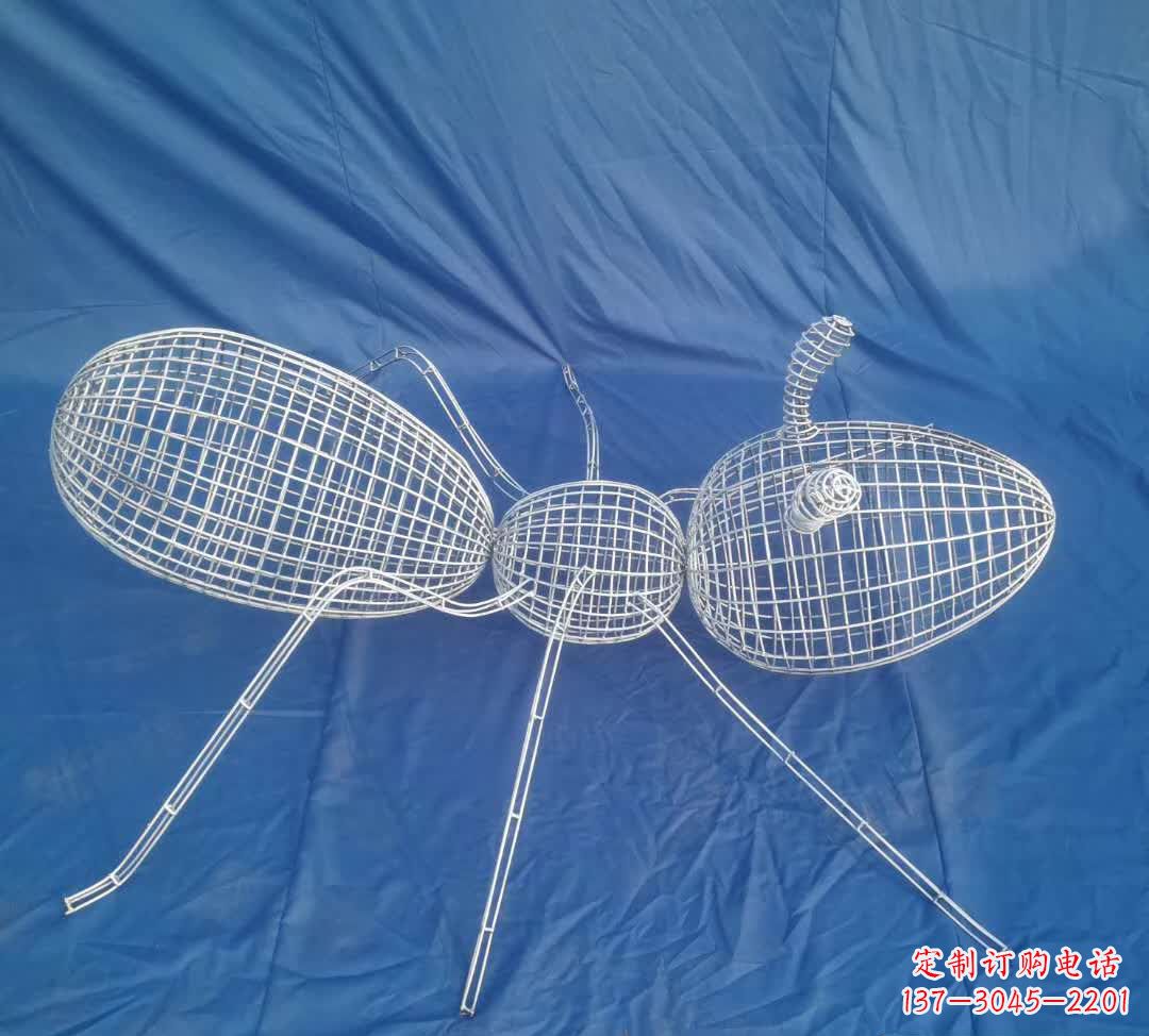 合肥不锈钢蚂蚁镂空雕塑1