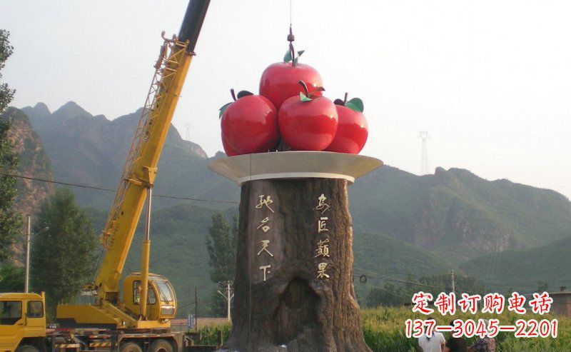 合肥不锈钢苹果雕塑艺术与科技的结合
