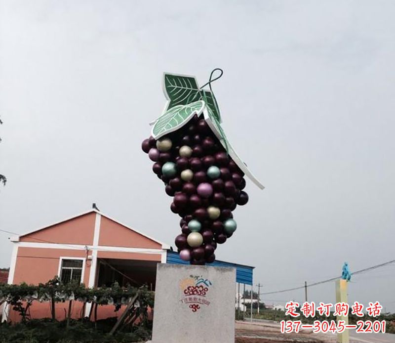 合肥不锈钢葡萄雕塑