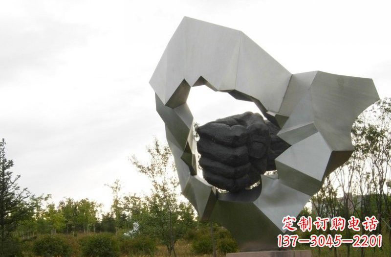 合肥不锈钢拳头雕塑222