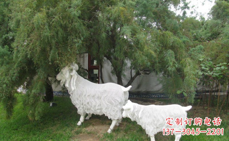合肥不锈钢山羊雕塑静谧中的动态美