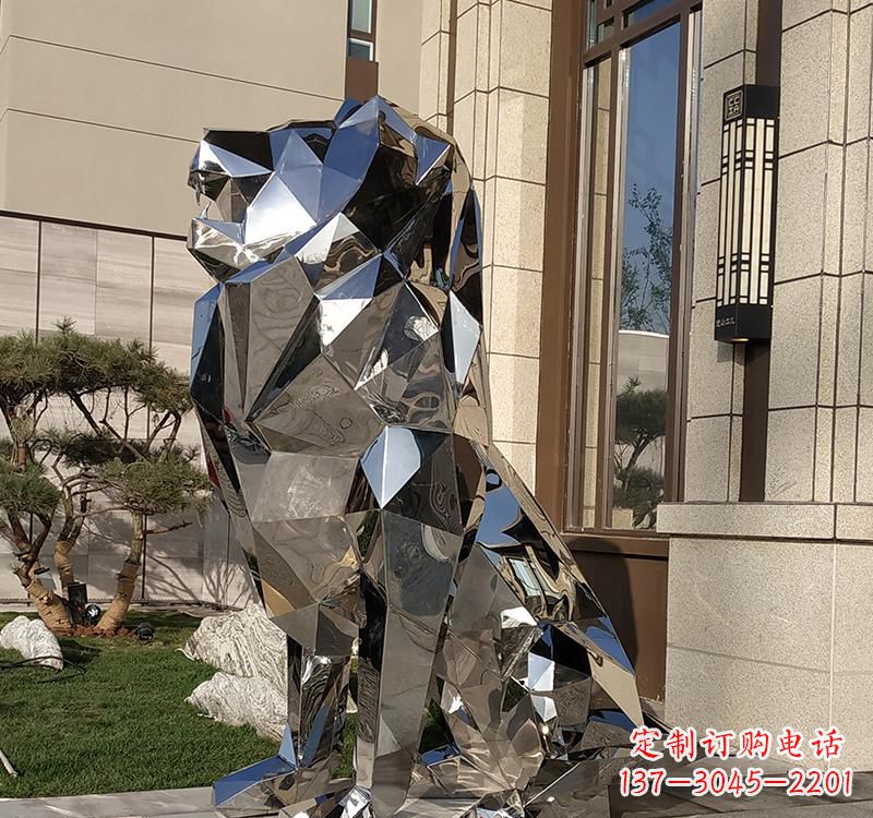 合肥不锈钢狮子雕塑精美而又富有艺术感