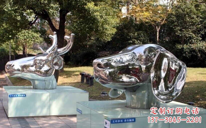 合肥十二生肖头像景观雕塑