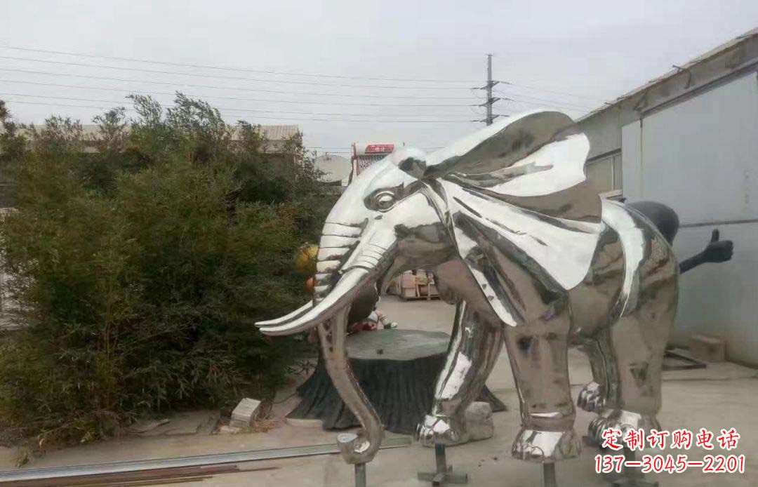 合肥大象雕塑为售楼部装饰点缀
