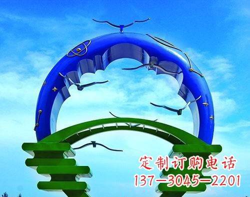 合肥海洋书籍雕塑——记忆中的校园美景