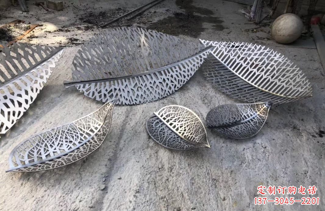 合肥优雅的不锈钢树叶雕塑