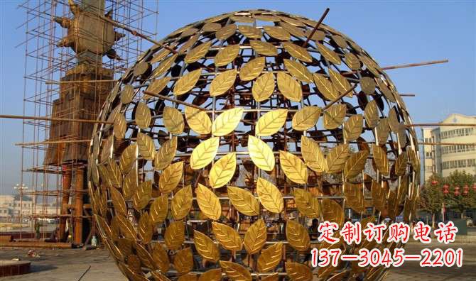 合肥不锈钢树叶镂空球景观雕塑 (2)