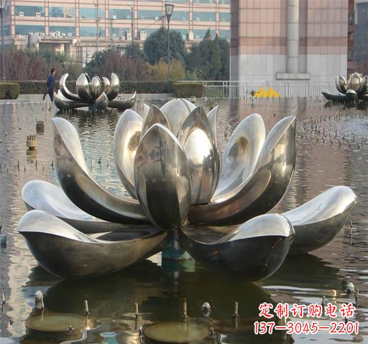 合肥不锈钢水景荷花雕塑质朴之美