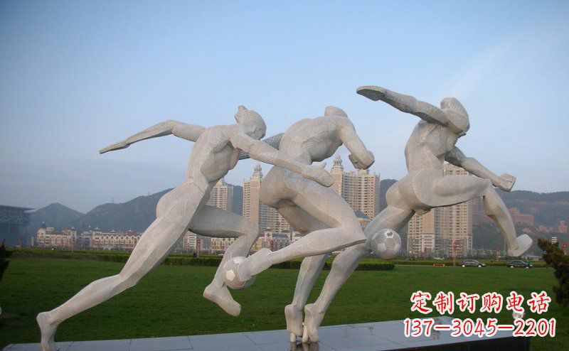 合肥足球雕塑给公园景观增色