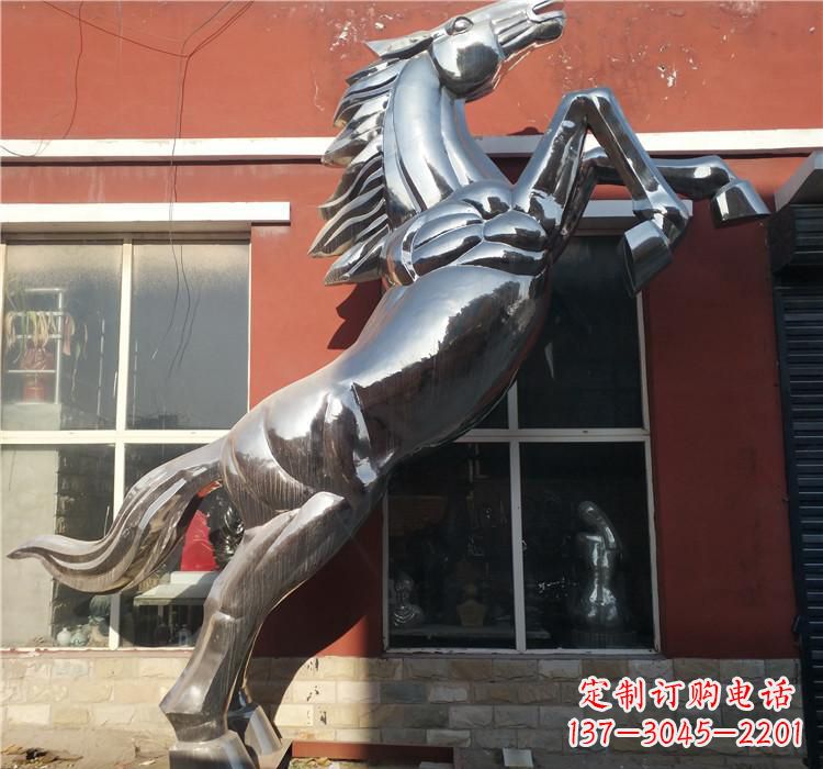 合肥不锈钢跳跃马雕塑