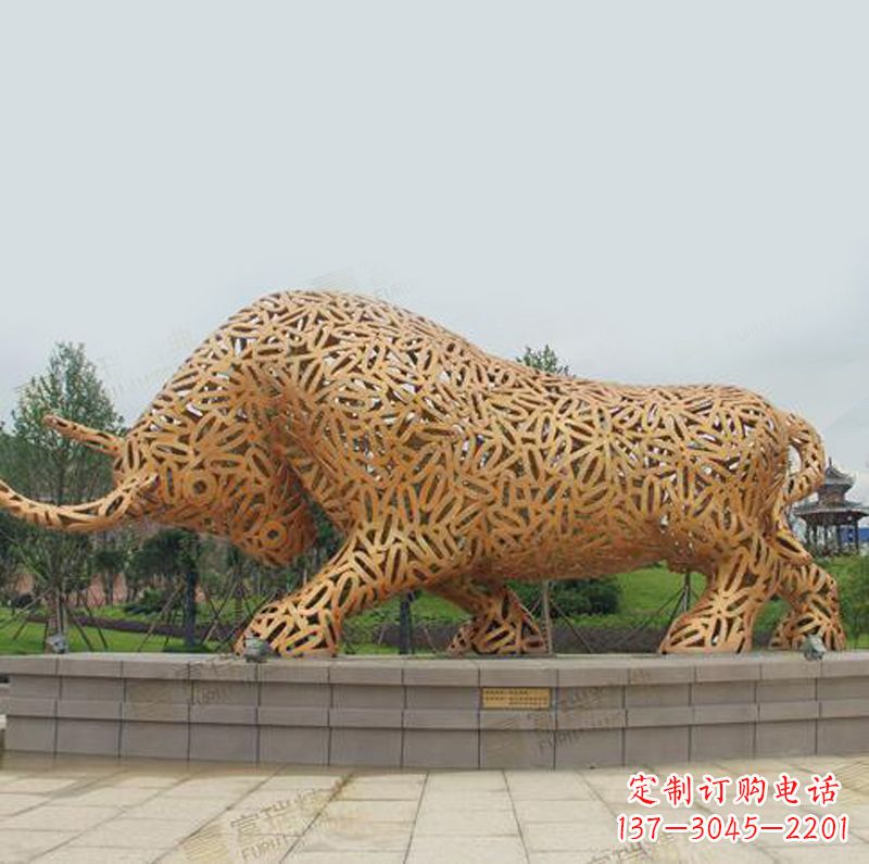 合肥不锈钢网格造型开荒牛公园景观动物雕塑
