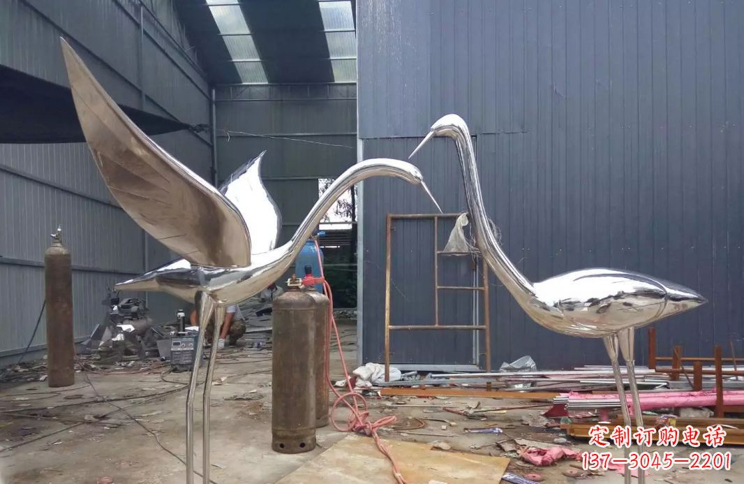 合肥不锈钢仙鹤雕塑传承中国文化