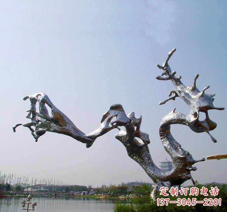 合肥不锈钢水滴雕塑体现自然之美