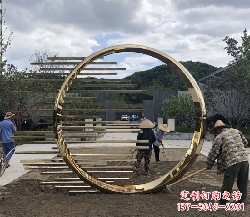 合肥不锈钢圆环艺术雕塑——极致精湛的艺术美学