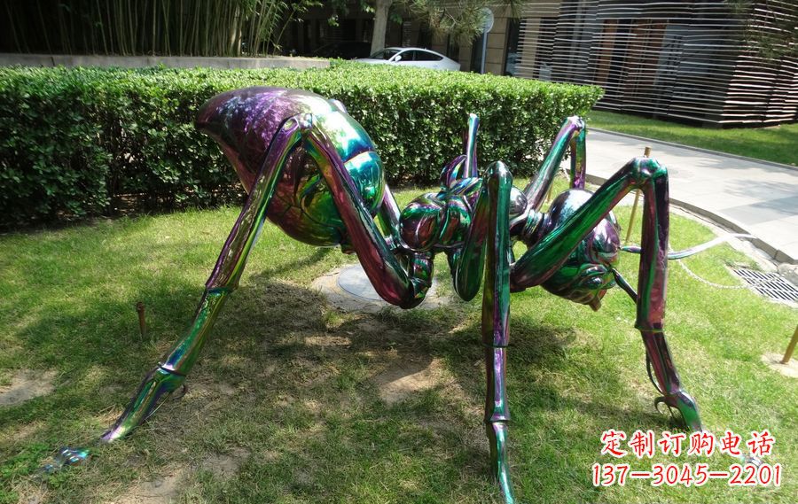 合肥蜘蛛侠传递英雄激情的不锈钢雕塑