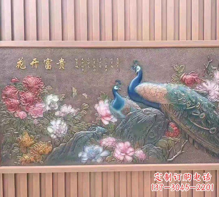 合肥锻铜孔雀雕塑——精致而神奇的艺术品