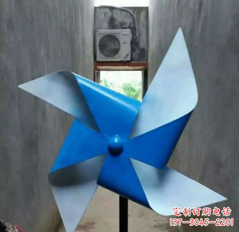 合肥色彩斑斓的不锈钢风车雕塑