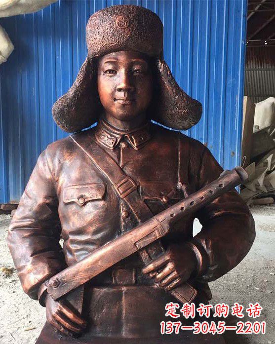 合肥雷锋雕塑象征着无私奉献的力量