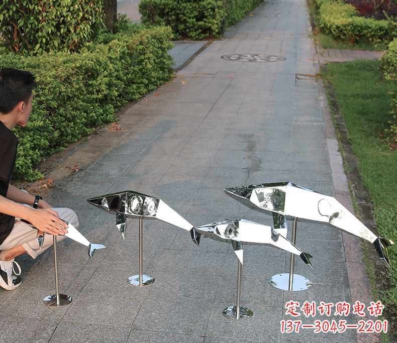 合肥抽象不锈钢海豚雕塑