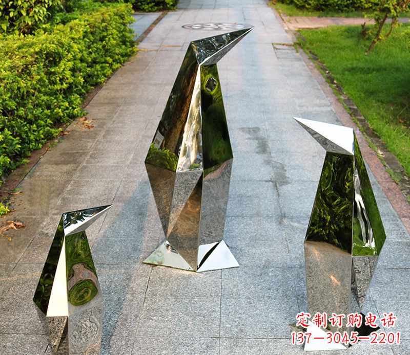 合肥精致的抽象不锈钢企鹅雕塑