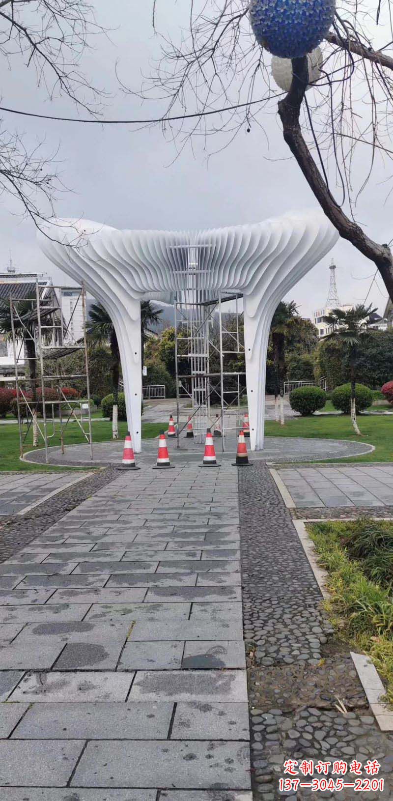 合肥抽象拱门不锈钢雕塑