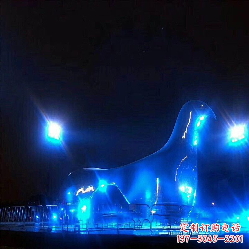 合肥鸽子雕塑彰显夜景灯光之美