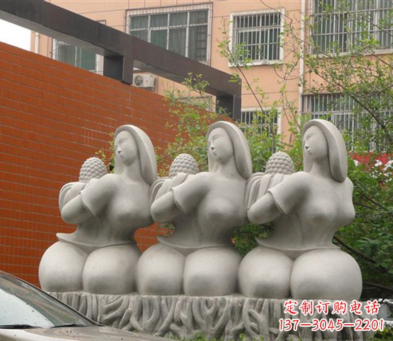 合肥抽象三个女人石雕