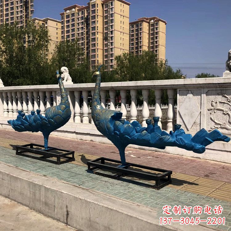 合肥珠翠集精美孔雀雕塑