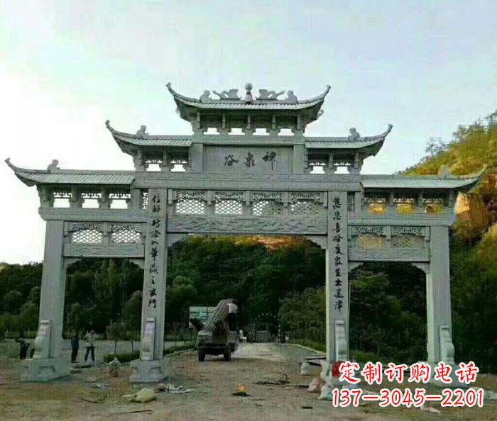 合肥村口石雕牌楼千百年文化瑰宝