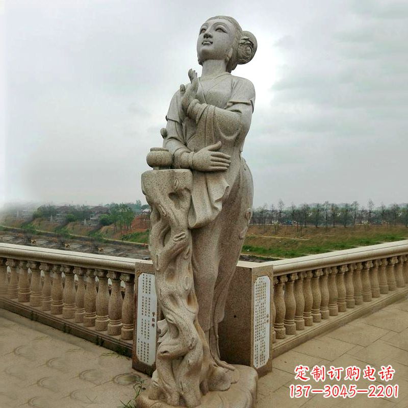 合肥公园广场的貂蝉雕塑古代四大美女之一