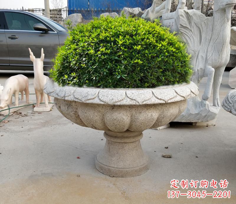合肥优雅大理石花盆雕塑