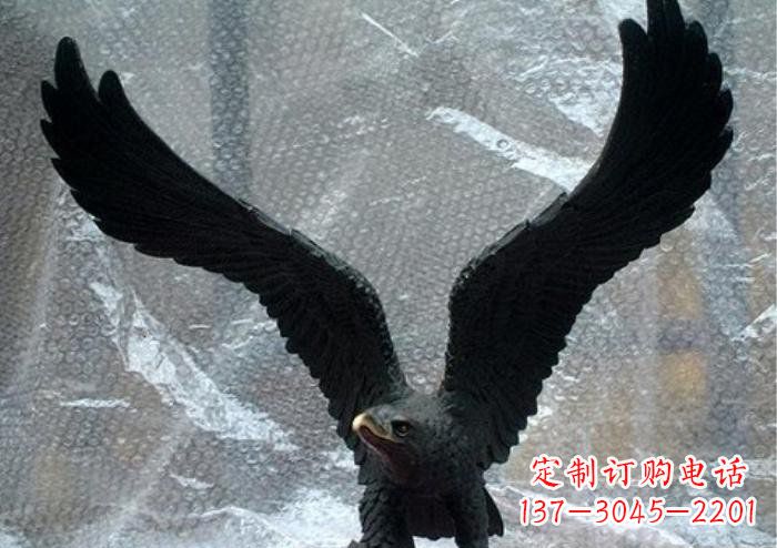 合肥大鹏展翅玻璃钢老鹰雕塑
